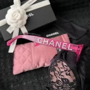 CHANEL | Accessories | Auth Nib Chanel 728 Crystal Logo Pink  display picture 1